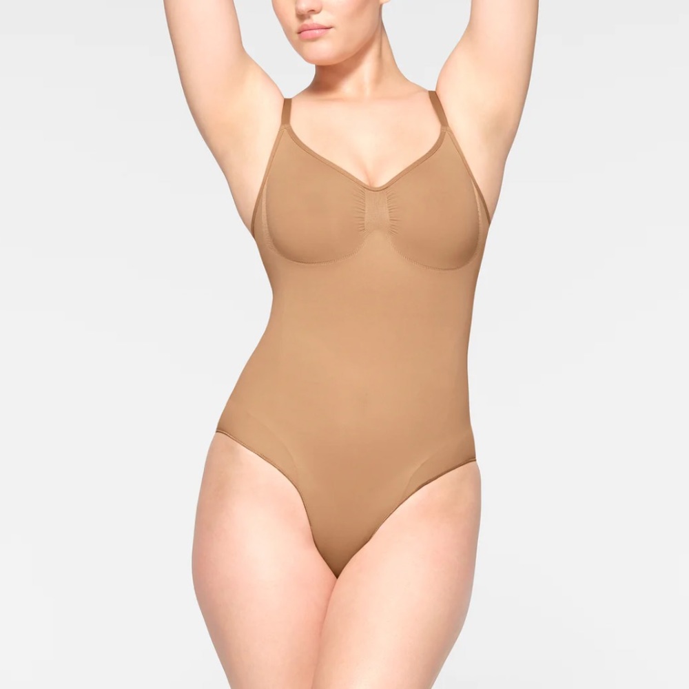 SKIMS Seamless Sculpting Bodysuit w/ Snaps - Ochre S/M NWOT